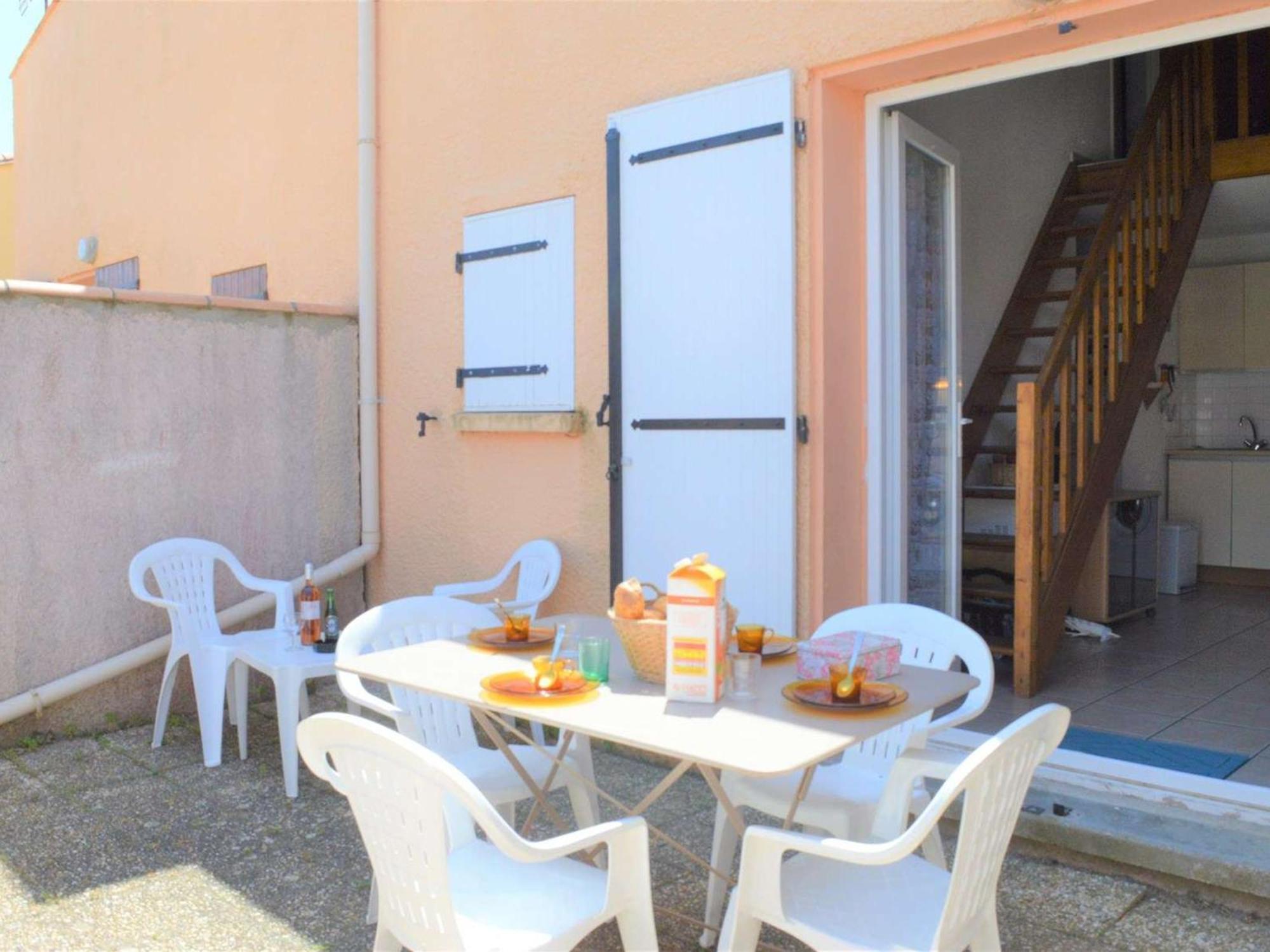 Pavillon Familial 6 Pers A 200M De La Plage Avec Terrasse, Barbecue Et Parking. - Fr-1-229D-227 Saint-Pierre-la-Mer  Luaran gambar